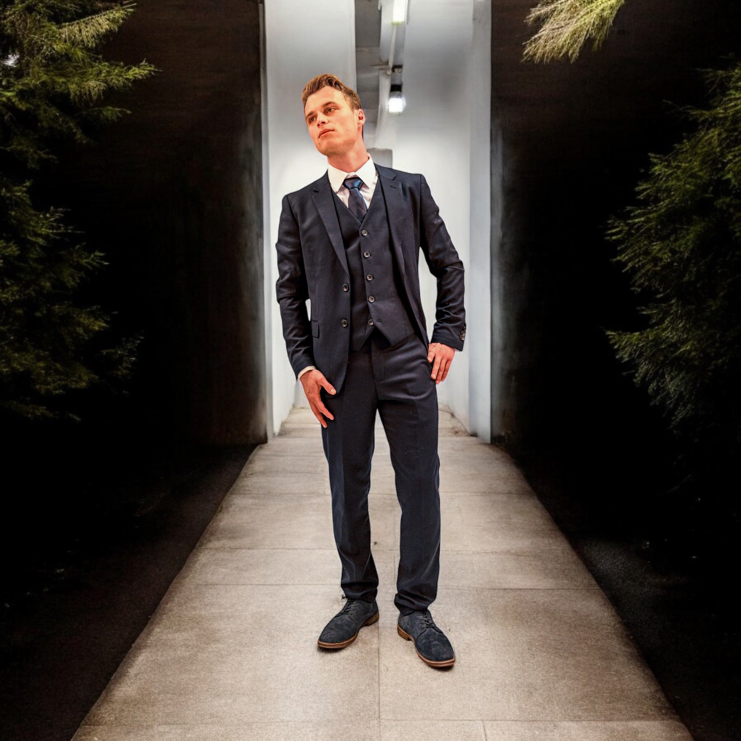 Élégance Nocturne - miniature 12