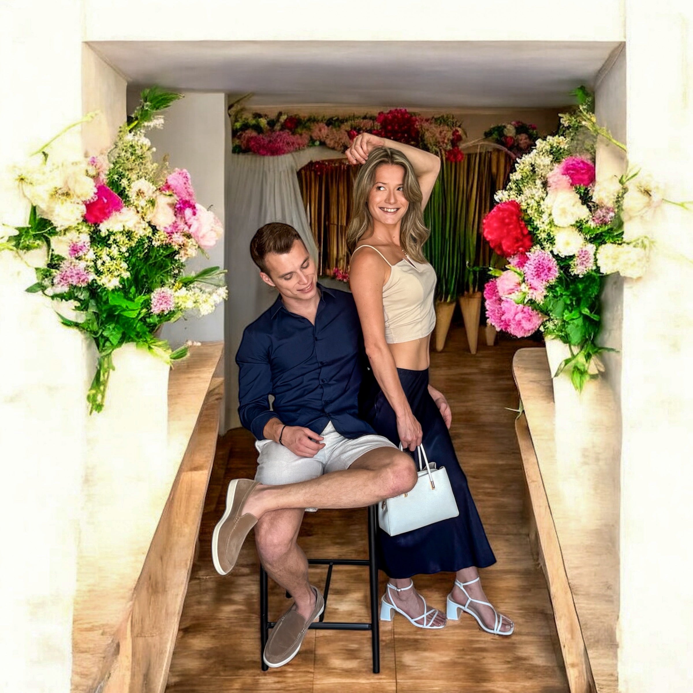 Le Couple Jupe Marine & Top Beige - miniature 3