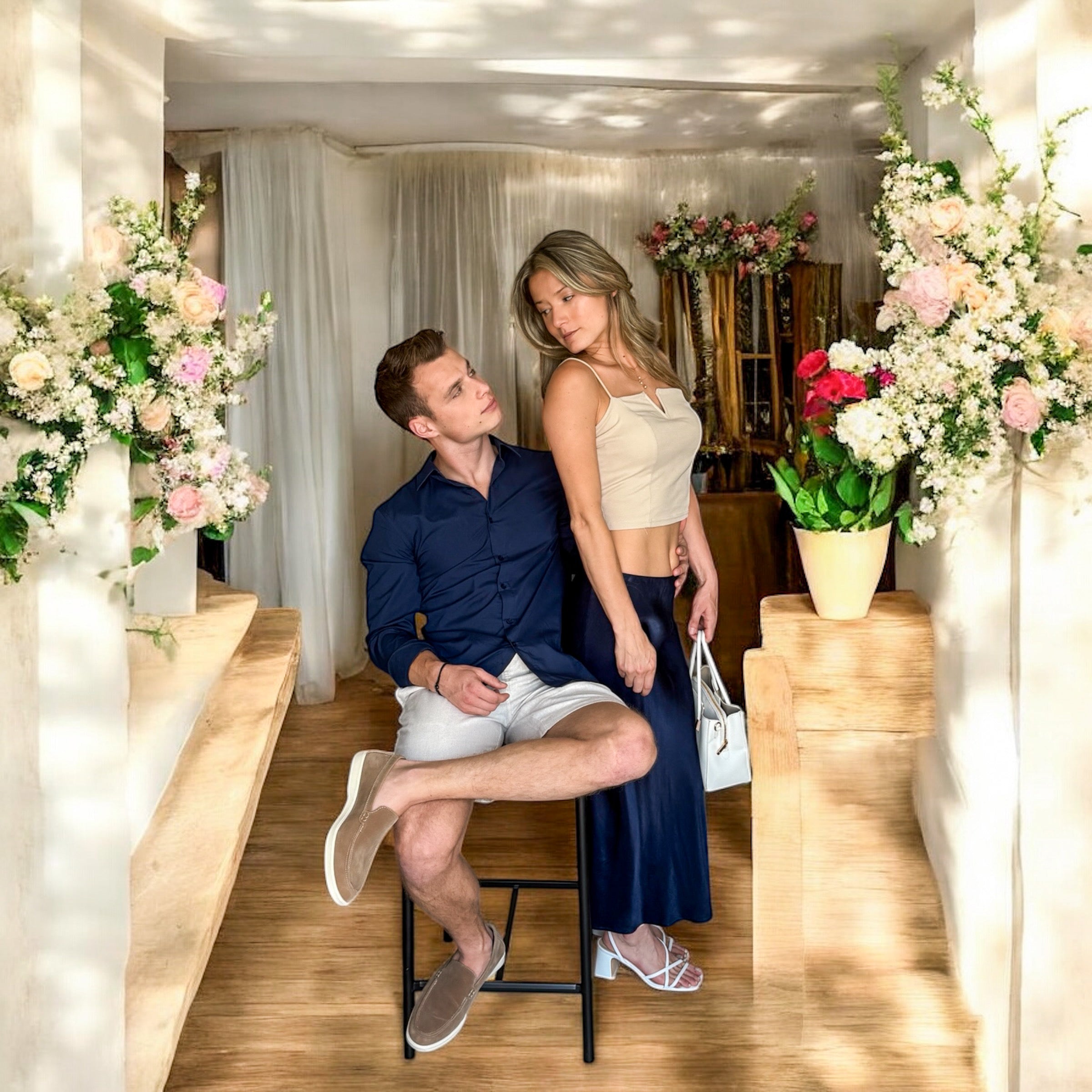 Le Couple Jupe Marine & Top Beige