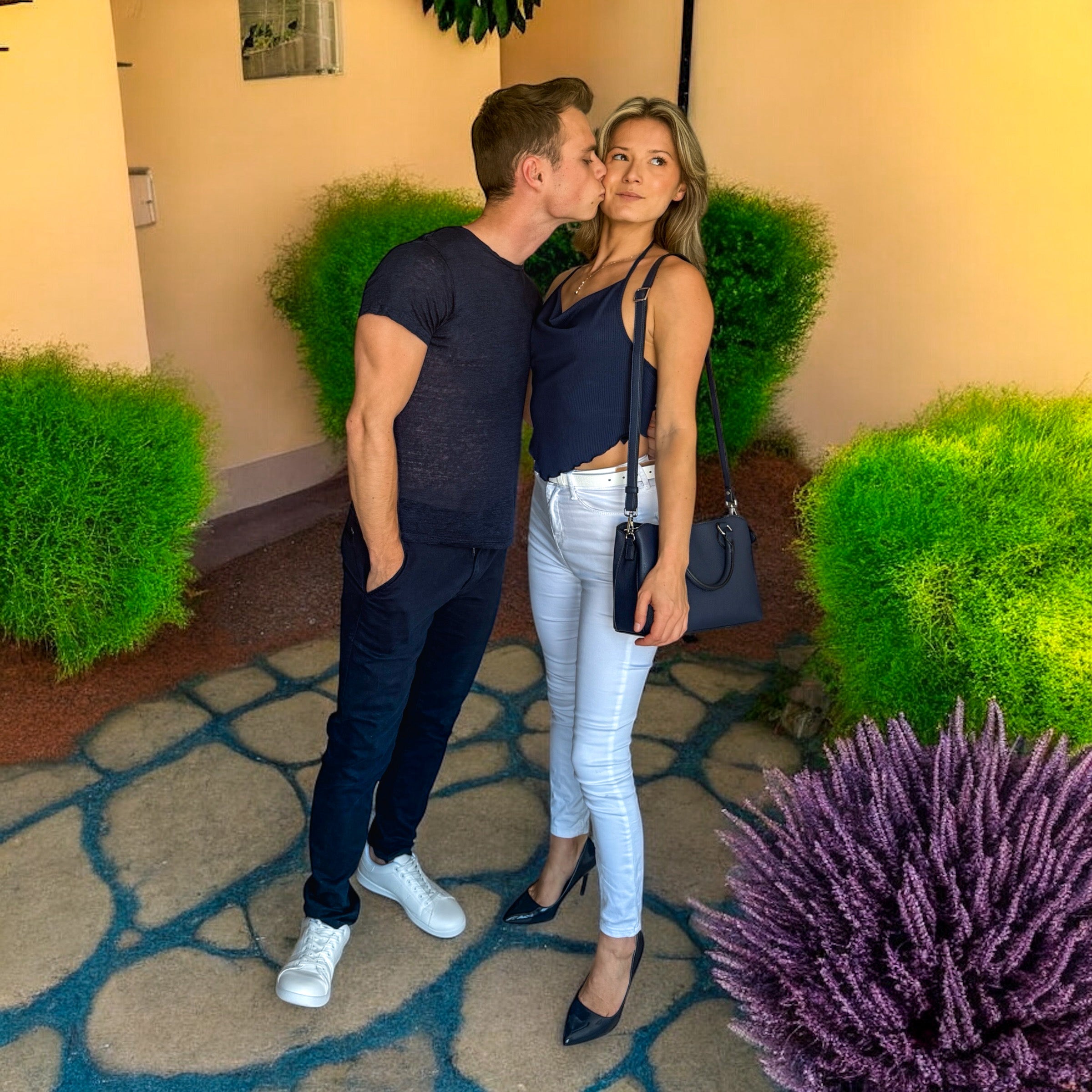 Le Couple Jean Blanc & Marine - miniature 4